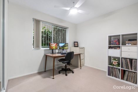 Property photo of 2/14 York Street Coorparoo QLD 4151