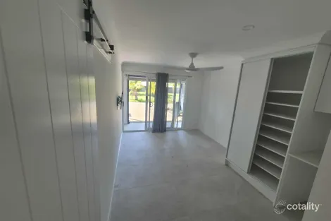 Property photo of 6/202 Central Street Labrador QLD 4215