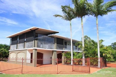 Property photo of 27 Loxton Avenue Iluka NSW 2466