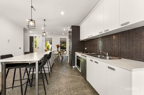 Property photo of 10 Foreman Way Maidstone VIC 3012