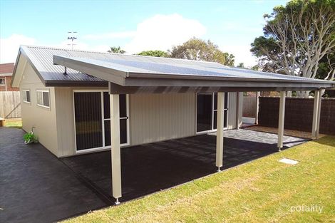 968 The Entrance Rd, Forresters Beach, NSW 2260