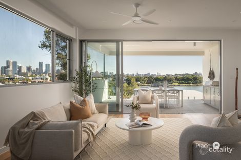 Property photo of 86 Wynnum Road Norman Park QLD 4170