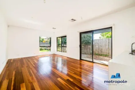2/3 Mclaren St, Mount Waverley, VIC 3149