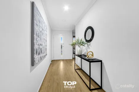 Property photo of 49 Khan Boulevard Clyde North VIC 3978