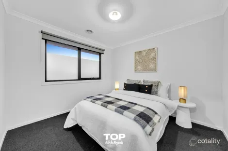 Property photo of 49 Khan Boulevard Clyde North VIC 3978