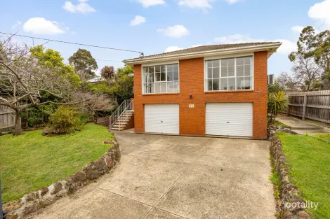 13 Heysen Dr, Sunbury, VIC 3429