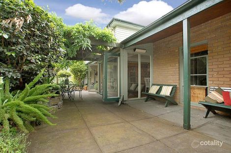 Property photo of 2 Obrien Close Glen Waverley VIC 3150