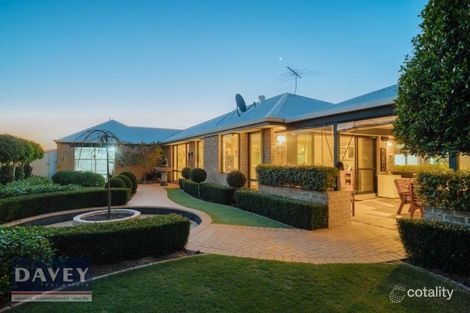 Property photo of 11 Henley Park Rise Pearsall WA 6065