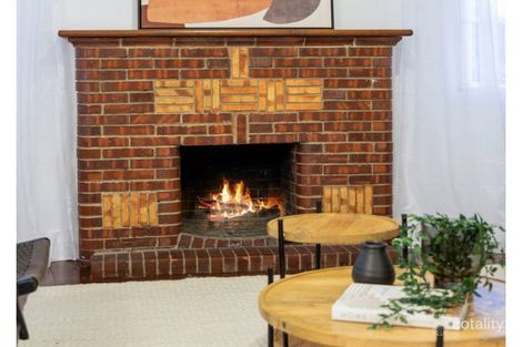 Property photo of 37 Boundary Road Camp Hill QLD 4152