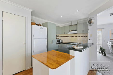 Property photo of 33 Pattison Drive Kangaroo Flat VIC 3555
