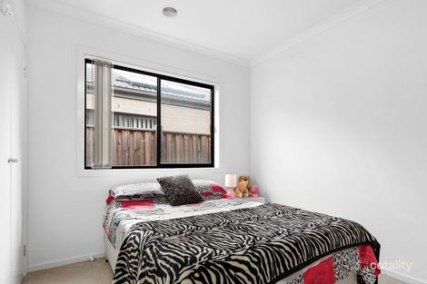 Property photo of 5 Bay Way Point Cook VIC 3030