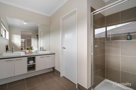 Property photo of 6 Coop Drive Gisborne VIC 3437