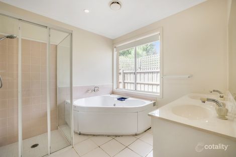 Property photo of 6 Pinehill Drive Rowville VIC 3178