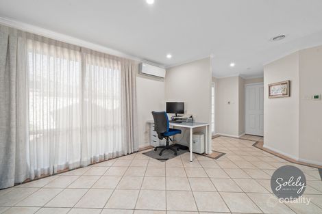 Property photo of 20A Bayside Court Jerrabomberra NSW 2619