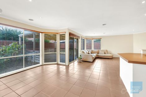 20 Kurrajong Rd, Delahey, VIC 3037