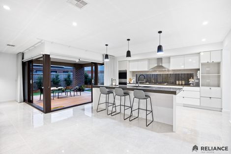 Property photo of 9 Bogong Loop Tarneit VIC 3029