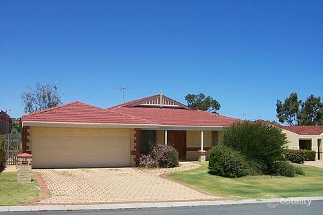 18 Camelot Gr, Carramar, WA 6031