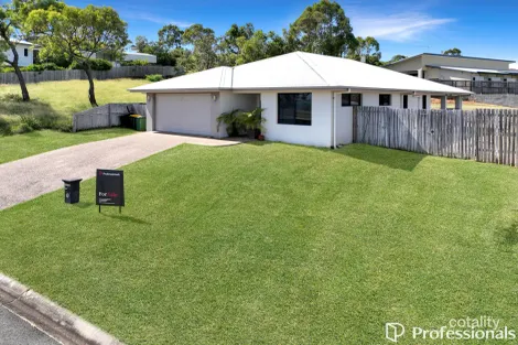 8 Seacove Cres, Bowen, QLD 4805