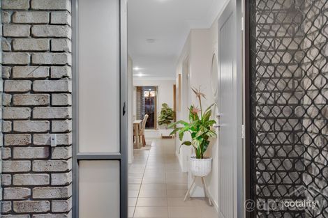 Property photo of 35 Brushwood Circuit Forest Lake QLD 4078