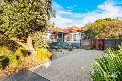 Property photo of 2 Iluka Street Warneet VIC 3980