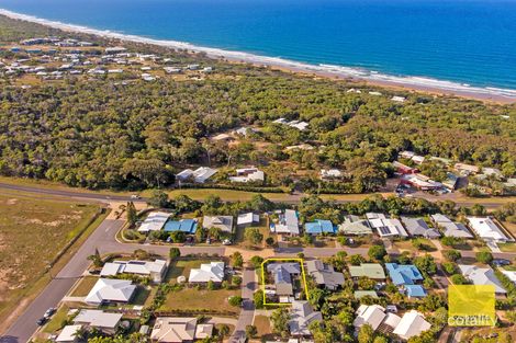 Property photo of 1 Whitby Place Agnes Water QLD 4677
