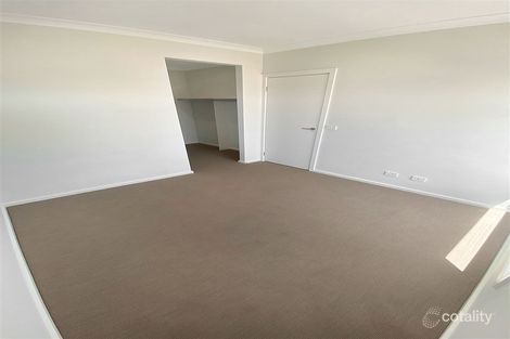 3 Oakdale Way, Rockbank, VIC 3335