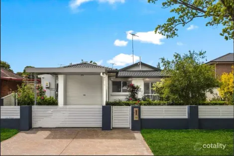 Property photo of 4 Crispin Place Quakers Hill NSW 2763