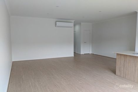 Property photo of 10 Cherry Tree Lane Clyde VIC 3978