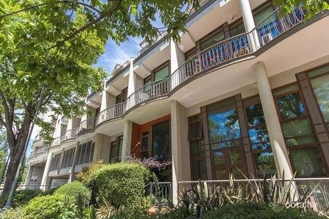 Property photo of 52/18 Captain Cook Crescent Griffith ACT 2603