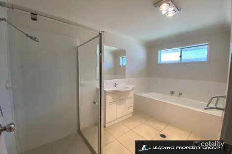 Property photo of 40A Royce Crescent Lavington NSW 2641