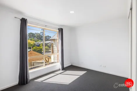 Property photo of 8A Wirth Street Flora Hill VIC 3550
