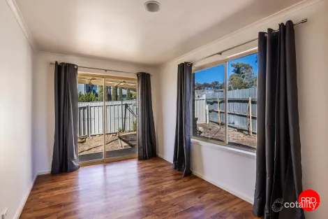 Property photo of 8A Wirth Street Flora Hill VIC 3550