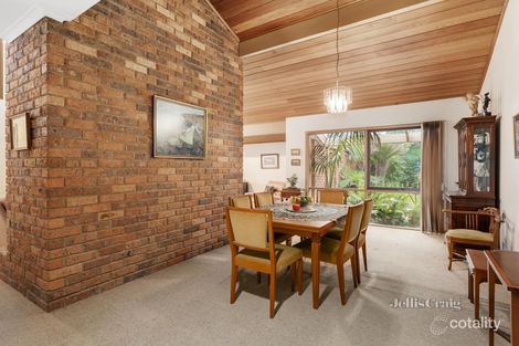 Property photo of 31 Meredith Avenue Templestowe VIC 3106