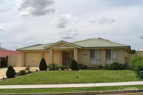 251 Braidwood Dr, Prestons, NSW 2170