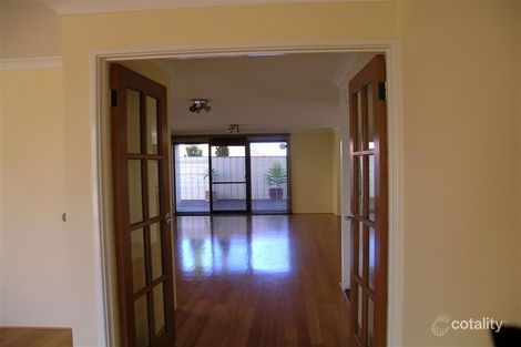 Property photo of 41 Halliday Grove Hillarys WA 6025