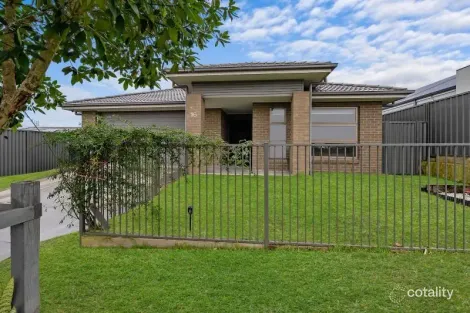 Property photo of 16 Carroll Circuit Cooranbong NSW 2265