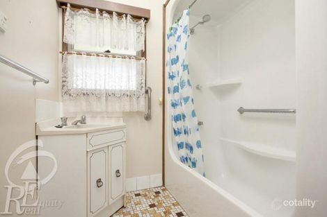 Property photo of 7 Bridges Avenue Wattle Grove NSW 2173