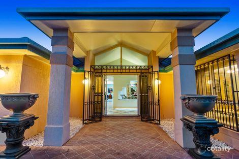 Property photo of 3 Braemar Place Carindale QLD 4152