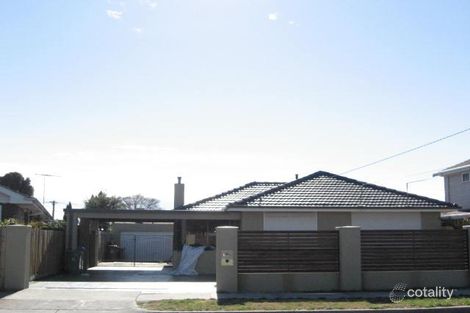 Property photo of 45 Elmbank Drive Keysborough VIC 3173