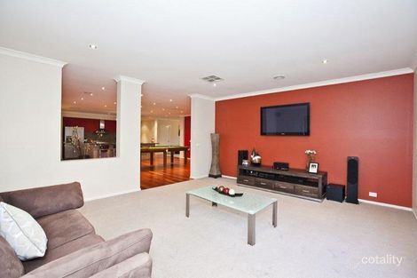 Property photo of 8 Lumina Avenue Cranbourne North VIC 3977