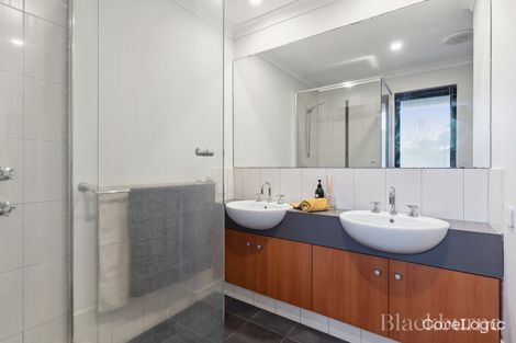 Property photo of 4 New Park Grove Victoria Park WA 6100