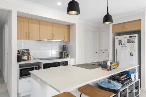 Property photo of 4 Thornbill Street Glenvale QLD 4350