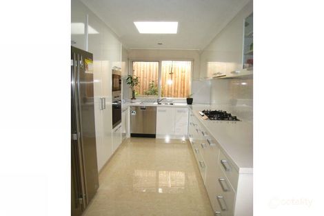 Property photo of 18 Beckett Street Balwyn VIC 3103