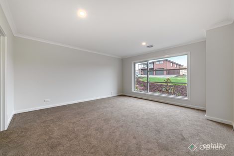 Property photo of 4 Thames Avenue Drouin VIC 3818