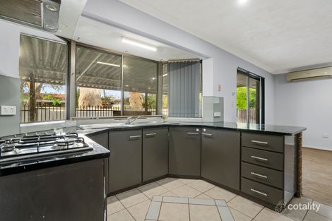 Property photo of 29 Heron Court Camillo WA 6111
