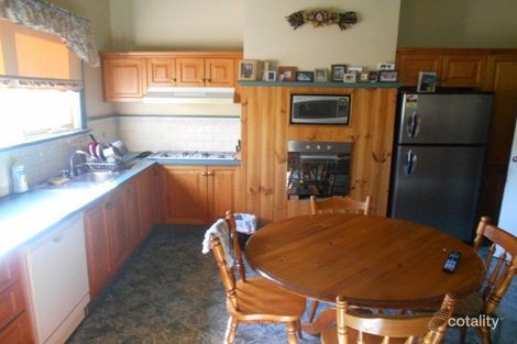 Property photo of 208 Eaglehawk Road Long Gully VIC 3550