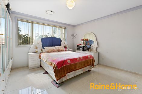 Property photo of 10 Angle Vale Road Edensor Park NSW 2176