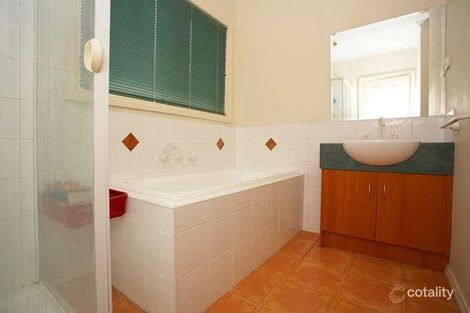 Property photo of 9 Ruby Place Werribee VIC 3030