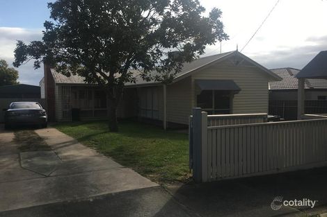 13 Wilton Ave, Newcomb, VIC 3219