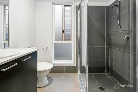 Property photo of 9 Frederick Place Park Ridge QLD 4125